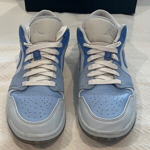 Air Jordan 1 Low SE “Mighty Swooshers”